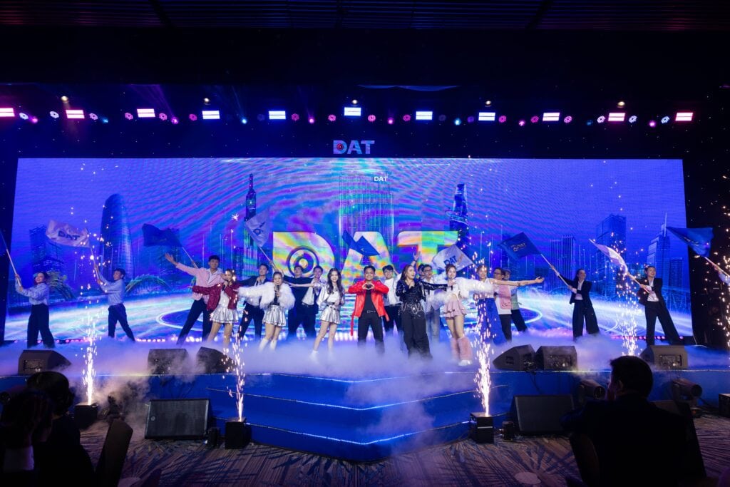 20 năm DAT Group kiến tạo hệ sinh thái công nghệ – năng lượng xanh – tự động hóa công nghiệp hàng đầu Việt Nam 8 0a7a6085 1 dat group 20 nam kien tao he sinh thai cong nghe nang luong xanh tu dong hoa cong nghiep hang dau viet nam 20 năm DAT Group kiến tạo hệ sinh thái công nghệ – năng lượng xanh – tự động hóa công nghiệp hàng đầu Việt Nam