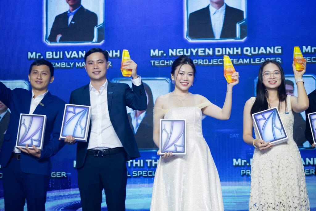 20 năm DAT Group kiến tạo hệ sinh thái công nghệ – năng lượng xanh – tự động hóa công nghiệp hàng đầu Việt Nam 6 dstu5200 1 dat group 20 nam kien tao he sinh thai cong nghe nang luong xanh tu dong hoa cong nghiep hang dau viet nam 20 năm DAT Group kiến tạo hệ sinh thái công nghệ – năng lượng xanh – tự động hóa công nghiệp hàng đầu Việt Nam