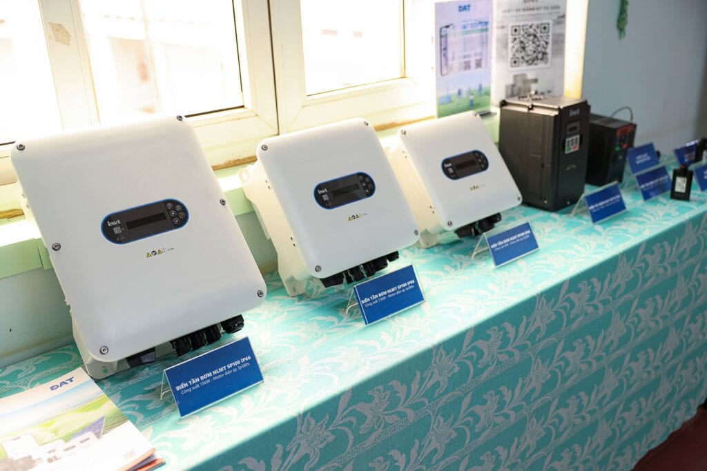 ỨNG DỤNG GIẢI PHÁP SOLAR PUMP TRONG NÔNG NGHIỆP: HƯỚNG ĐI BỀN VỮNG CHO TÂY NGUYÊN 2 GIẢI PHÁP SOLAR PUMP VỚI SP100