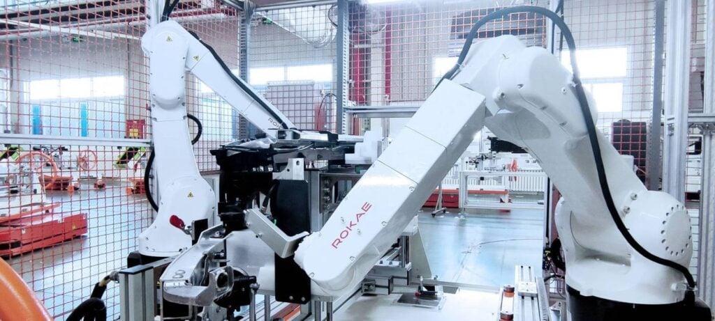 Robot công nghiệp là gì? Ứng dụng robot trong sản xuất hiện nay 1 xb7xl quality inspection 1 robot cong nghiep la gi ung dung robot trong san xuat hien nay Robot công nghiệp là gì? Ứng dụng robot trong sản xuất hiện nay